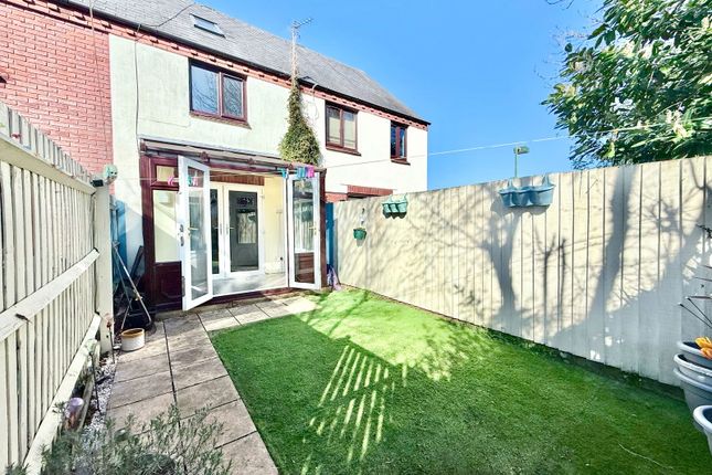 2 bed terraced house