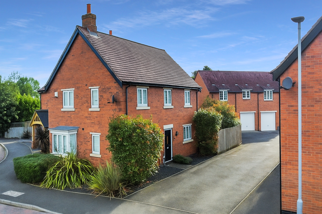 3 bed detached house