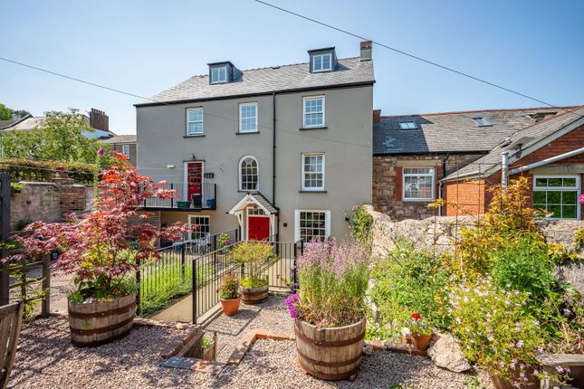 4 Bridge Street, Chepstow NP16 8 bed cottage for sale