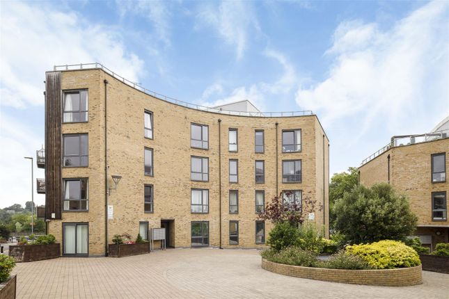2 bed flat