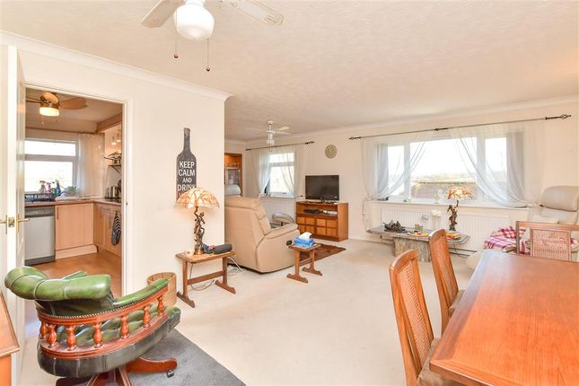 North Street, Petworth, West Sussex 2 bed maisonette for sale