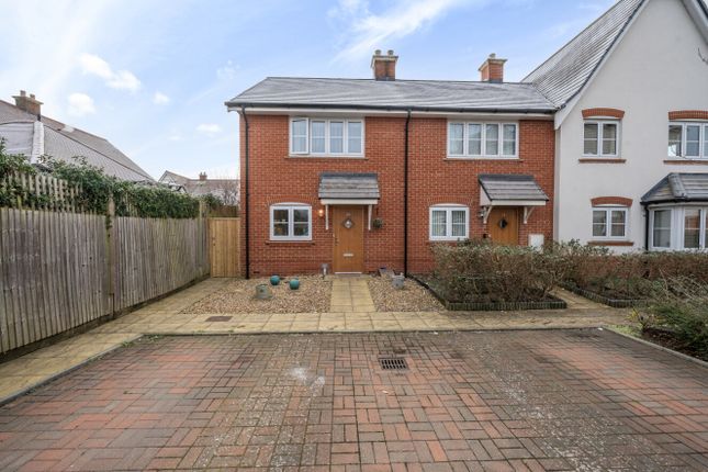 Diamond Jubilee Way, Berkshire RG40 2 bed end of terrace house for sale