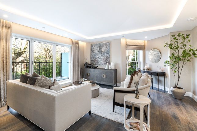 Gower Road, Weybridge, Surrey, KT13 3 bed apartment for sale
