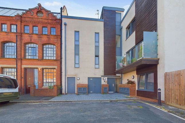 1 bed flat