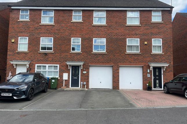 4 bedroom terraced house for sale