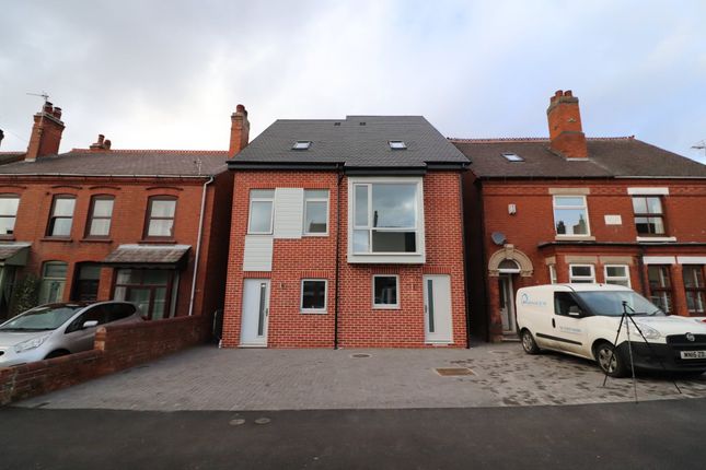 Ashby Road, Swadlincote, DE12 4 bed semi