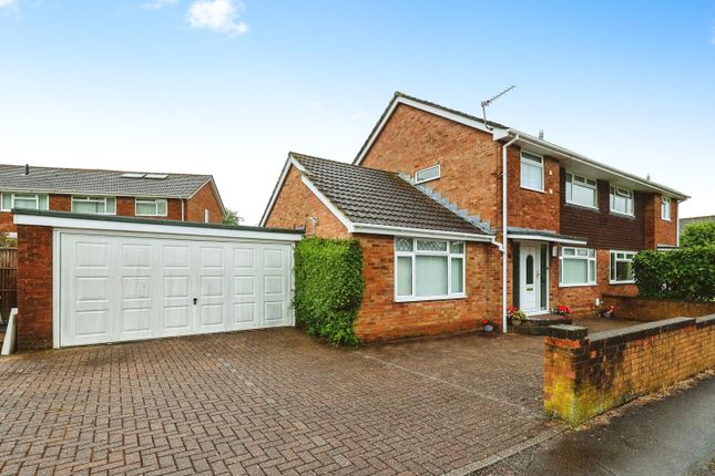 3 bed semi-detached house