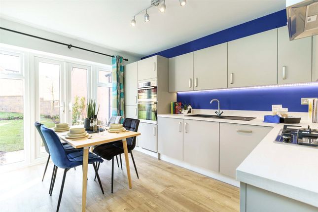 Kempshott Hill, Kempshott, Basingstoke 3 bed semi