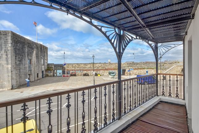 3 bedroom town house for sale