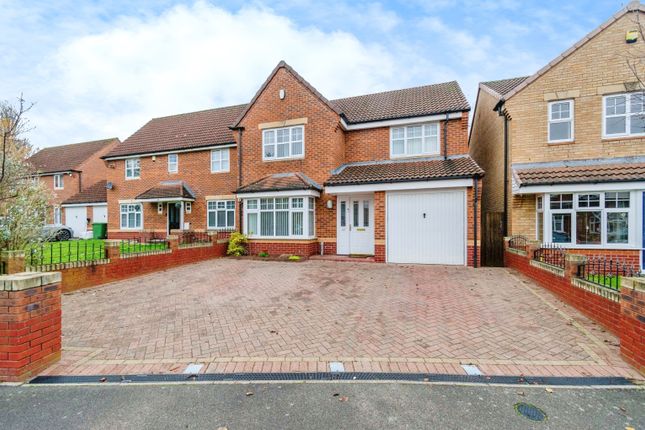 4 bed detached house