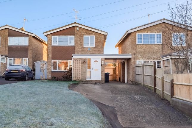 3 bed detached house