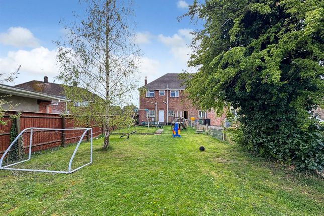 St. Marys Avenue, Bletchley, Milton... 2 bed apartment for sale