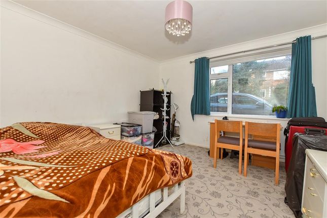 2 bed flat