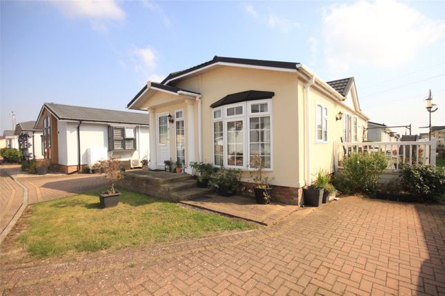 Elm Way, Hayes Country Park... 2 bed park home for sale