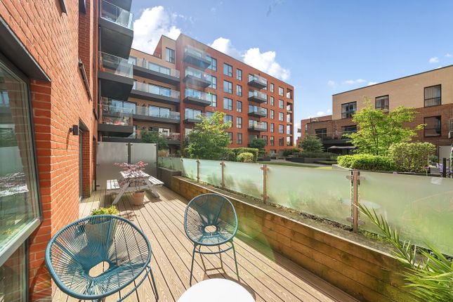 Thonrey Close, Colindale Gardens... 1 bed apartment for sale