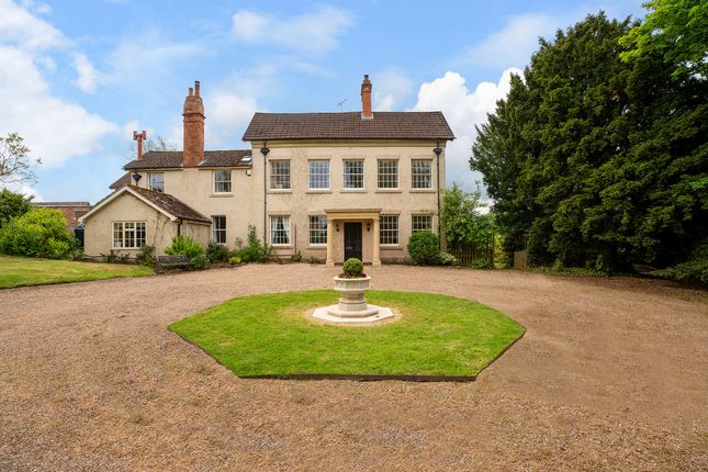 8 bed detached house