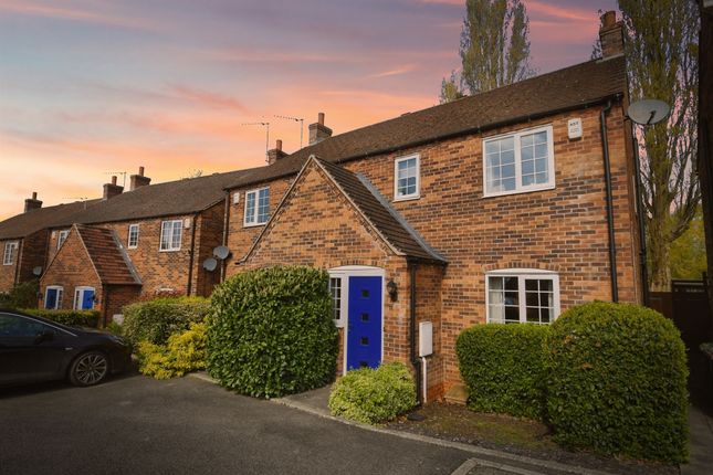 3 bed semi-detached house