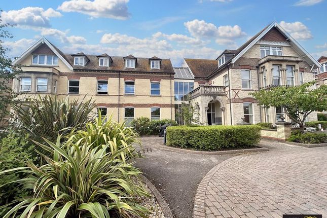 KILDARE COURT, DORCHESTER ROAD... 2 bed apartment for sale