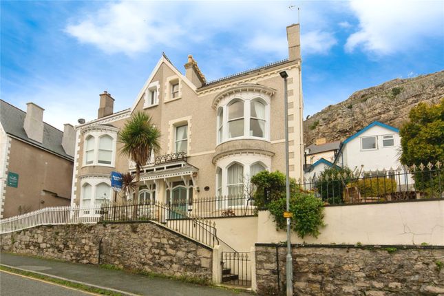 5 bed semi-detached house