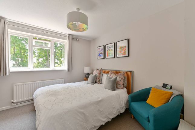 Daniel Close, Colliers Wood, London... 2 bed terraced house for sale