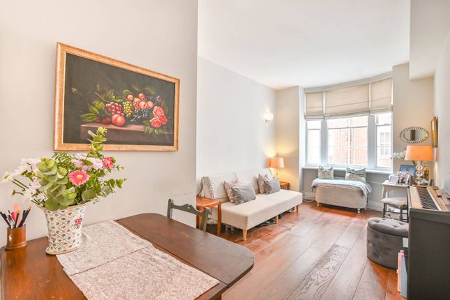 Porchester Road, Queensway, London, W2 1 bed flat for sale