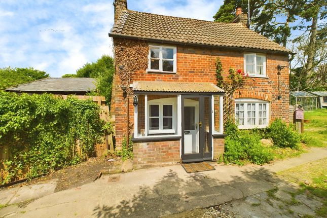 East Street, Lilley, Luton, LU2 2 bed cottage for sale