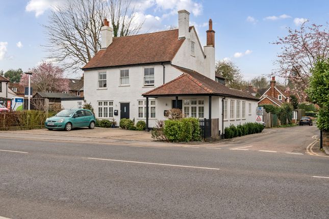 London Road North, Redhill RH1 2 bed apartment for sale