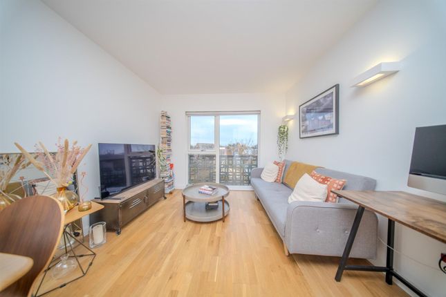 Western Road, Southall UB2 1 bed apartment for sale