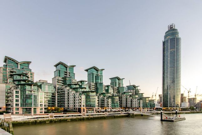 St George Wharf, Vauxhall, London, SW8 2 bed flat for sale
