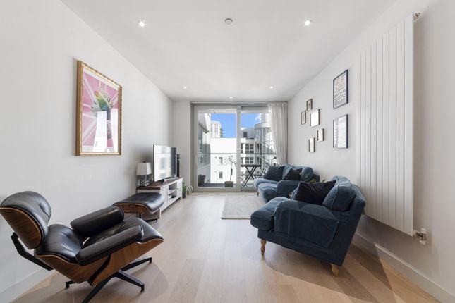 Corsair House, Royal Wharf, E16 2 bed apartment for sale