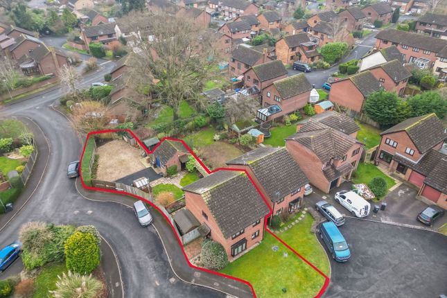 Agincourt Close, Wokingham RG41 4 bed detached house for sale