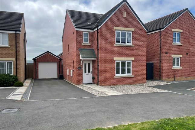 Maes Delfryn, Bryn 3 bed detached house for sale