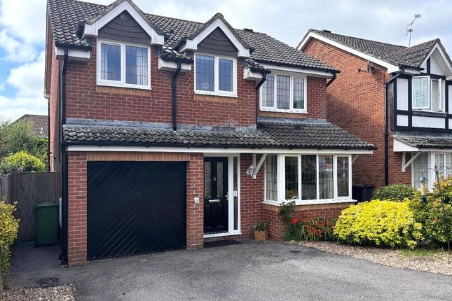 4 bed detached house