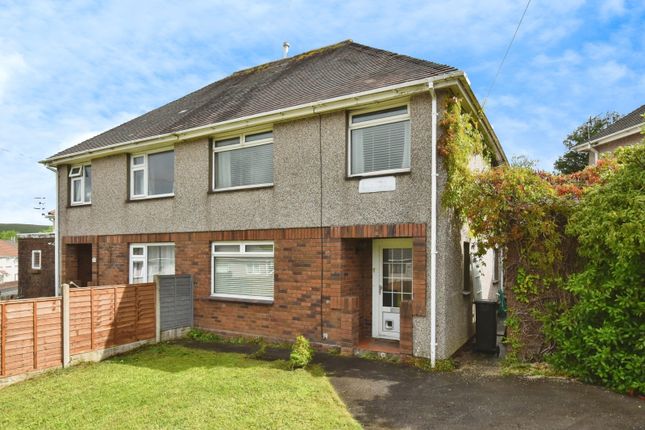 3 bed semi-detached house