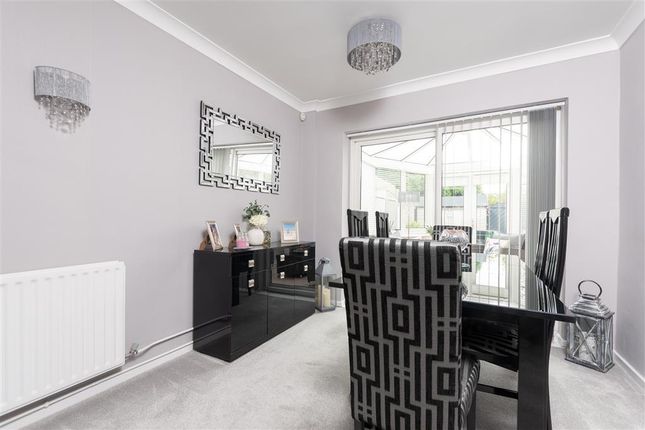 3 bed end terrace house