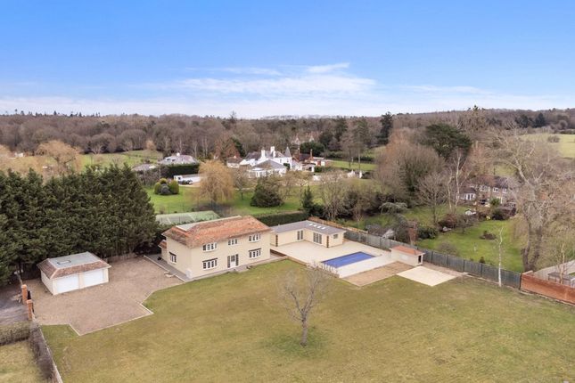 4 bed detached house