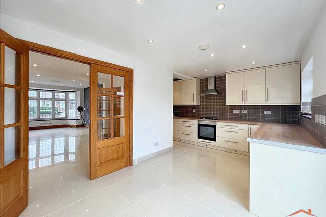 5 bed semi-detached house