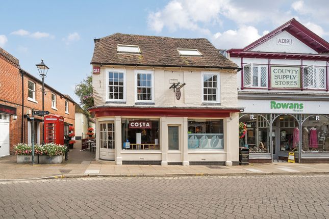 High Street, Bishops Waltham... 2 bed flat for sale