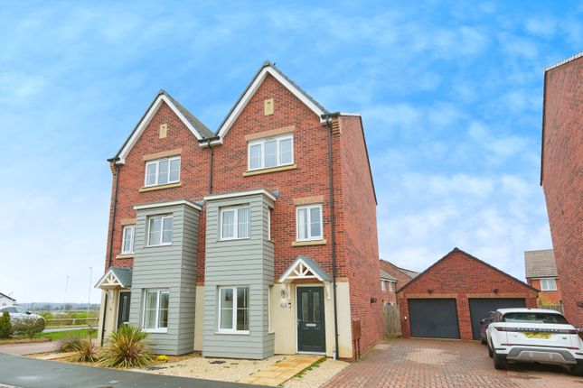 4 bedroom semi-detached house for sale