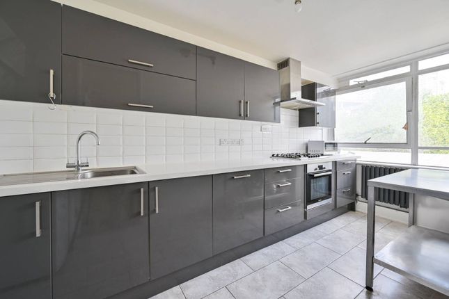 Princess Street, Elephant and Castle... 3 bed flat for sale