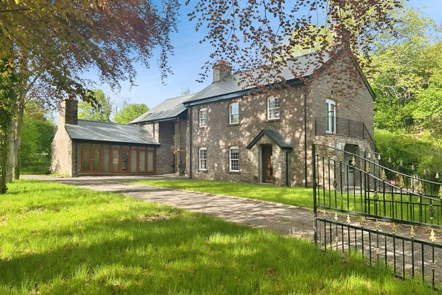 8 bedroom detached house for sale