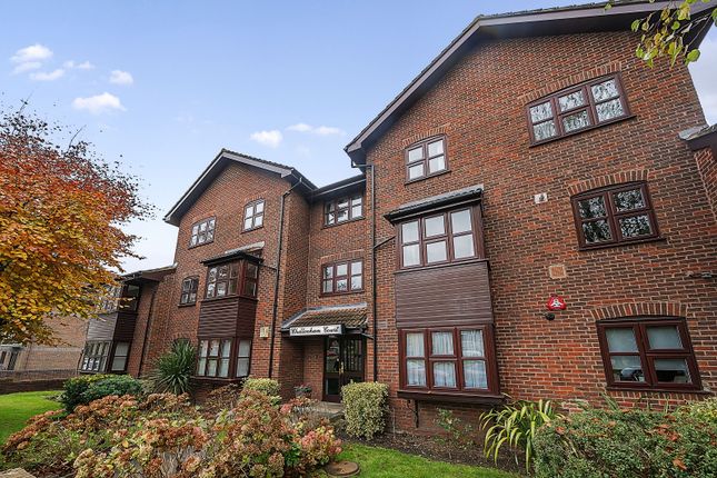 30 Marsh Lane, Stanmore, Greater... 2 bed flat for sale