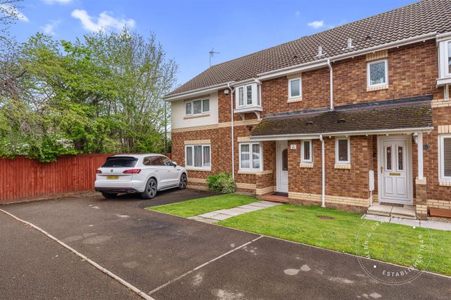 5 bedroom semi-detached house for sale