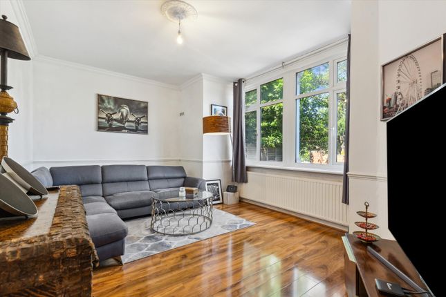 Ellesmere Road, London, W4 2 bed flat for sale