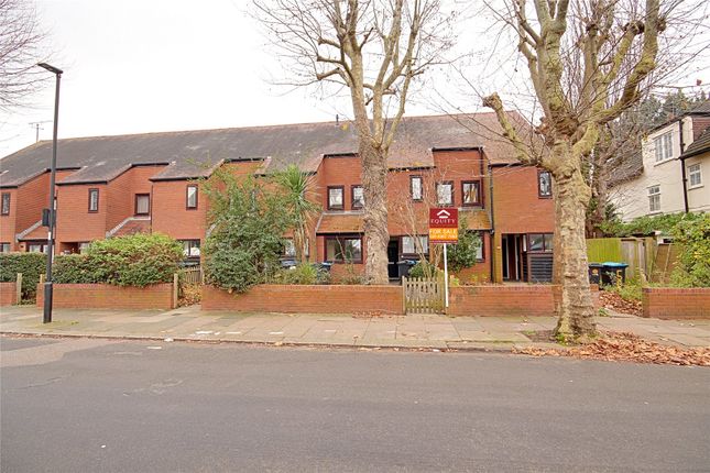Bagshot Road, Enfield, EN1 1 bed maisonette for sale