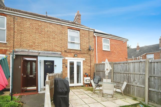 3 bed terraced house