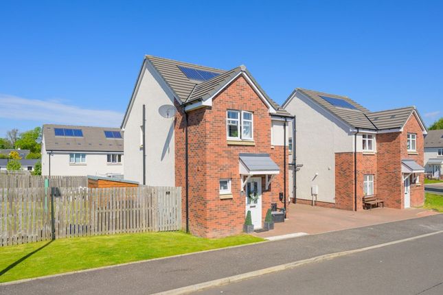 3 bed detached house