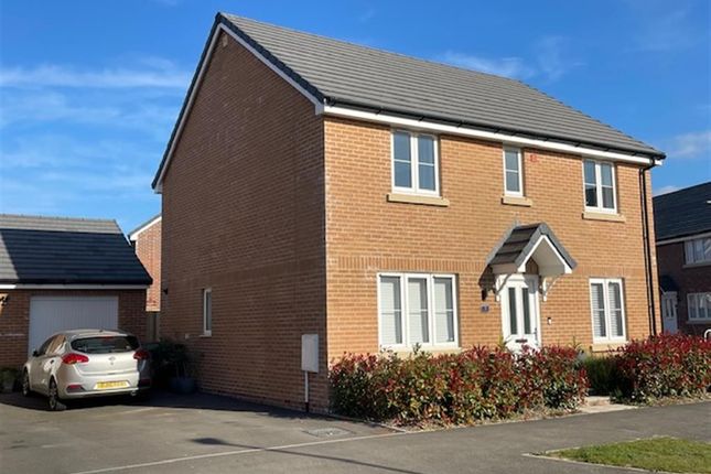 4 bed detached house