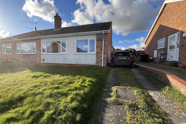 2 bedroom semi-detached bungalow for sale