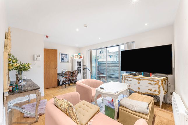 Banner Street, London, EC1Y 2 bed apartment for sale